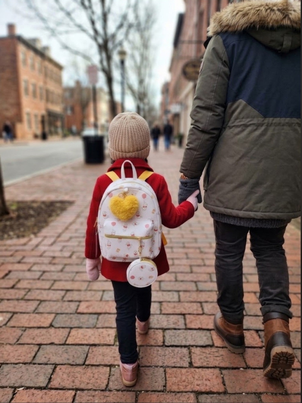 Heart Pom-Pom White Backpack with Yellow Accent